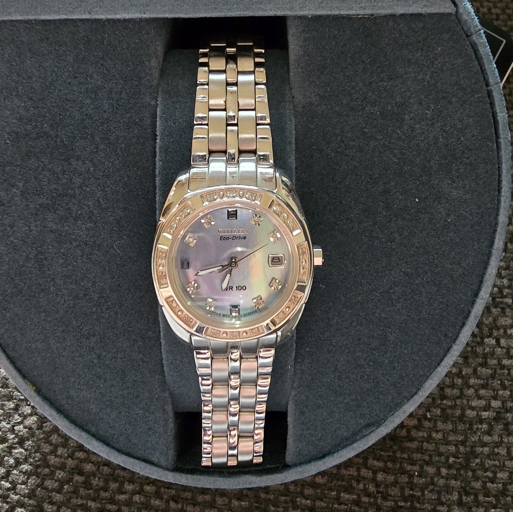Women's Citizen eco drive watch - Picture 2 of 16